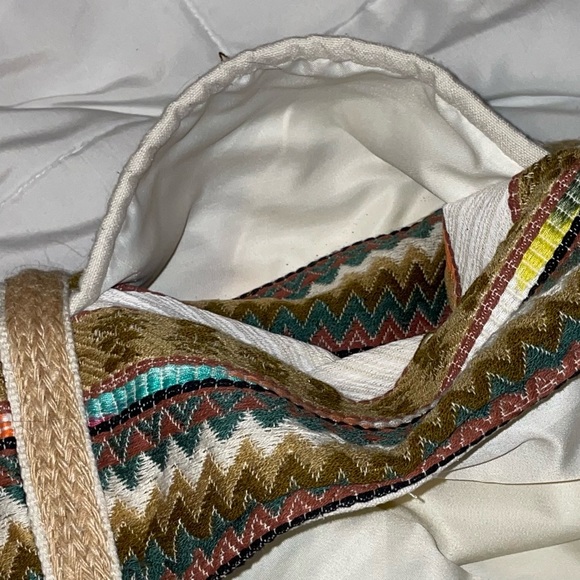 Multicolor Patterned Tote boho Aztec Bag - Picture 2 of 10